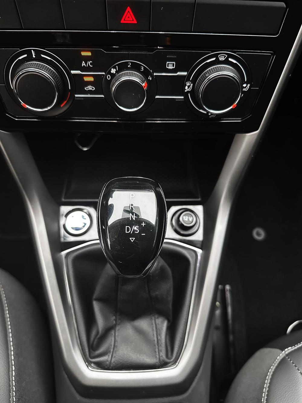 Volkswagen T-Cross 2023 immagine di auto #14