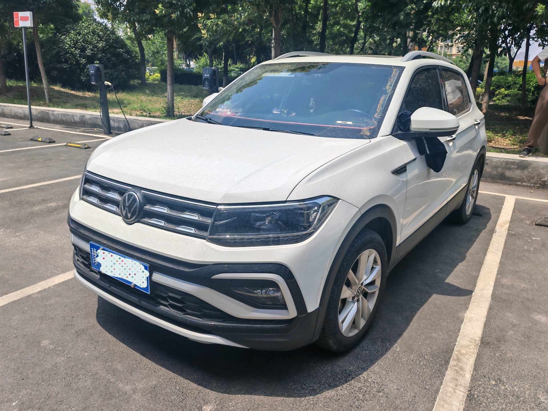 Volkswagen T-Cross 2024 car image 