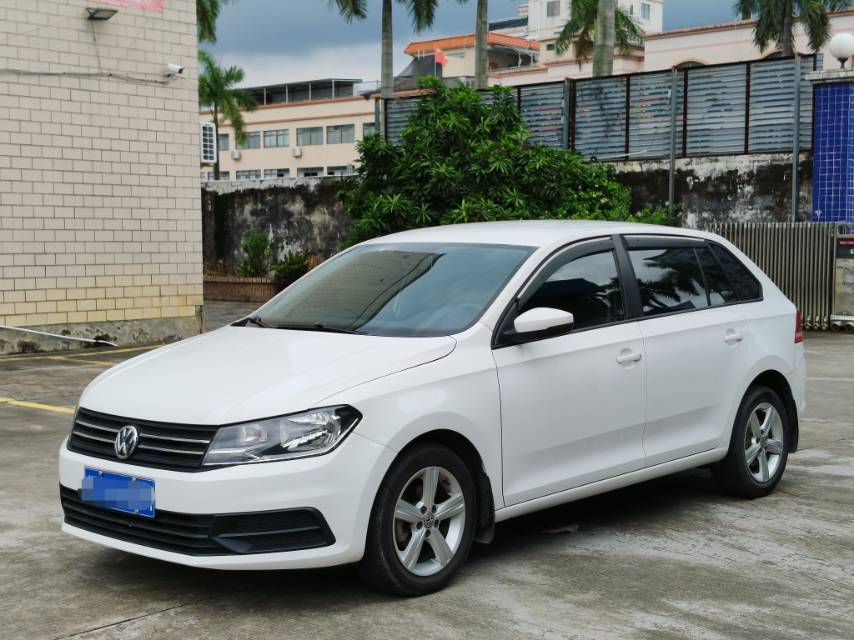 Volkswagen Santana 2017 car image 