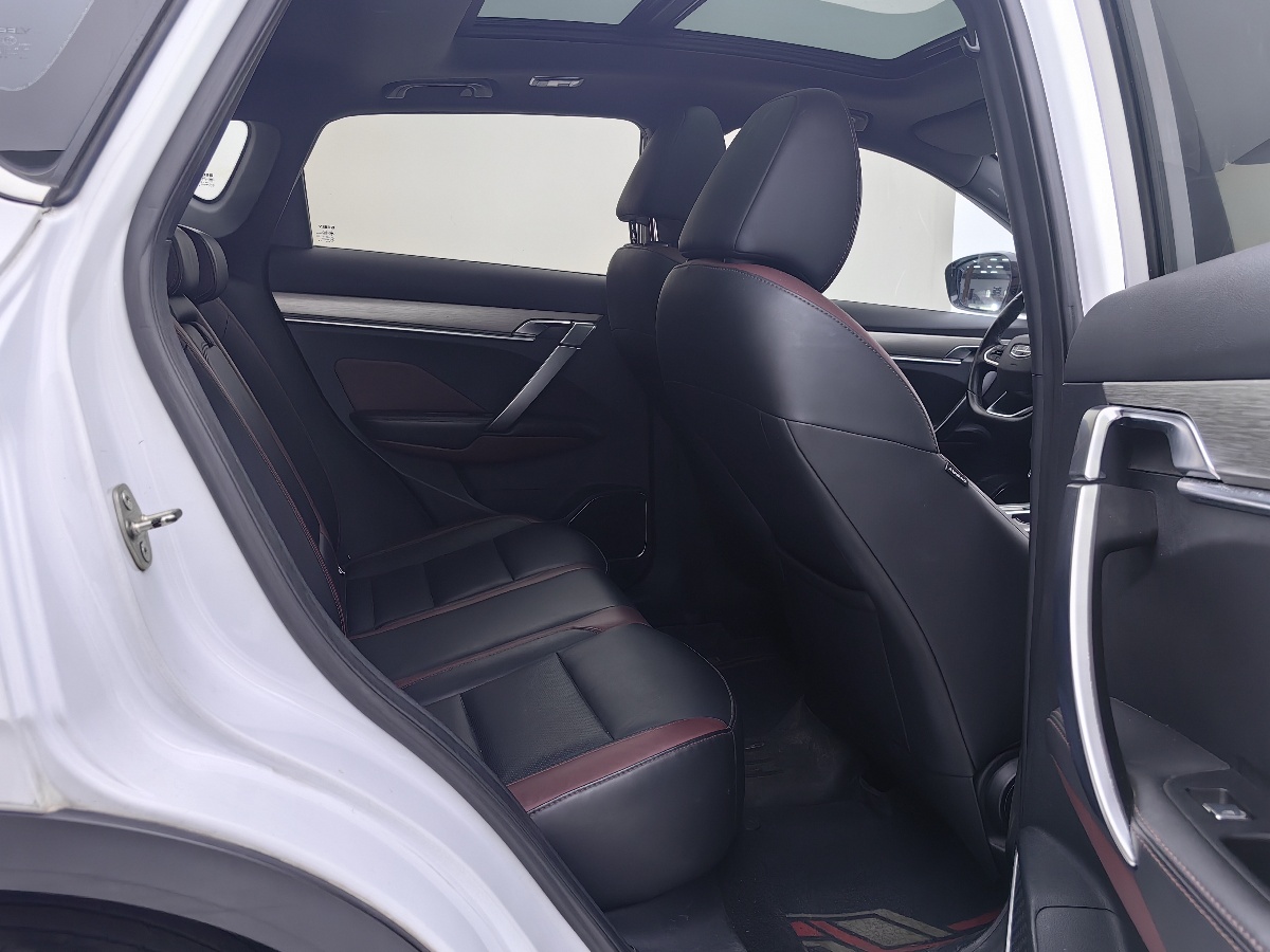 GEELY Coolray 2019 immagine di auto #8