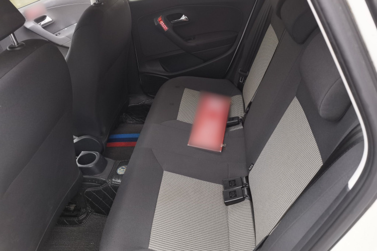 Volkswagen Polo 2019 car image #12