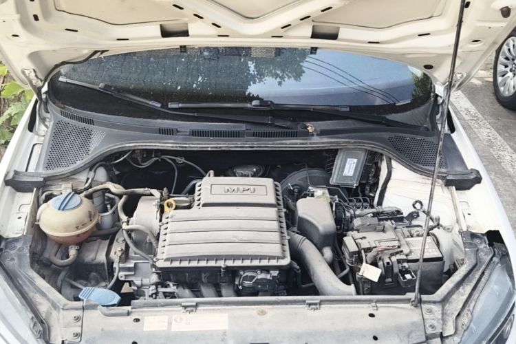 Volkswagen Santana 2018 car image #22
