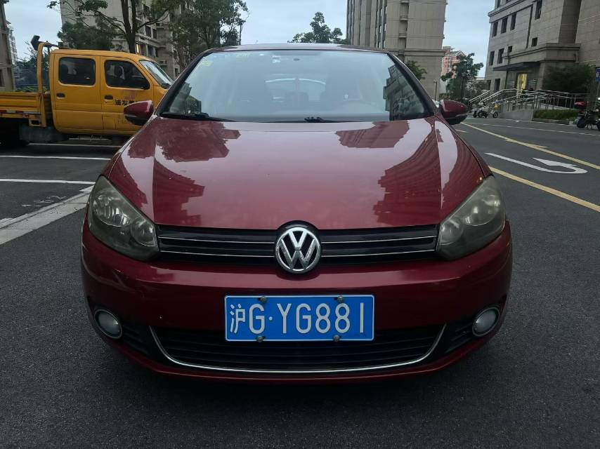 Volkswagen Golf 2013 car image #2