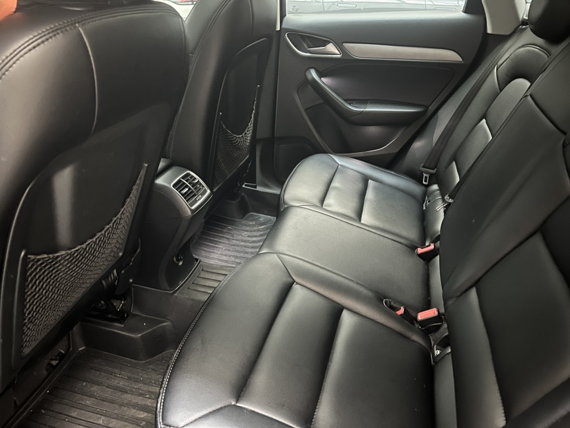 Audi Q3 2013 car image #5