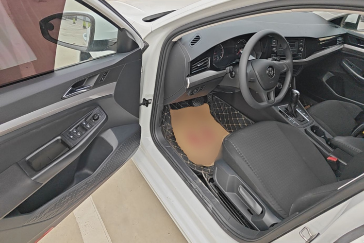 Volkswagen Bora 2020 car image #12