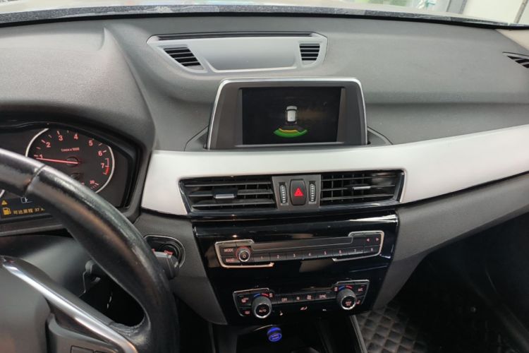 BMW X1 2018 #17 BMW X1 2018 car image #17