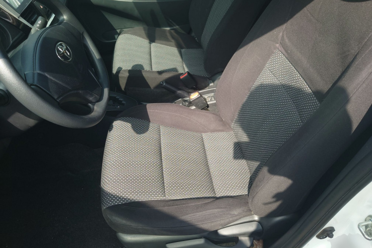 Toyota Vios 2018 immagine di auto #15