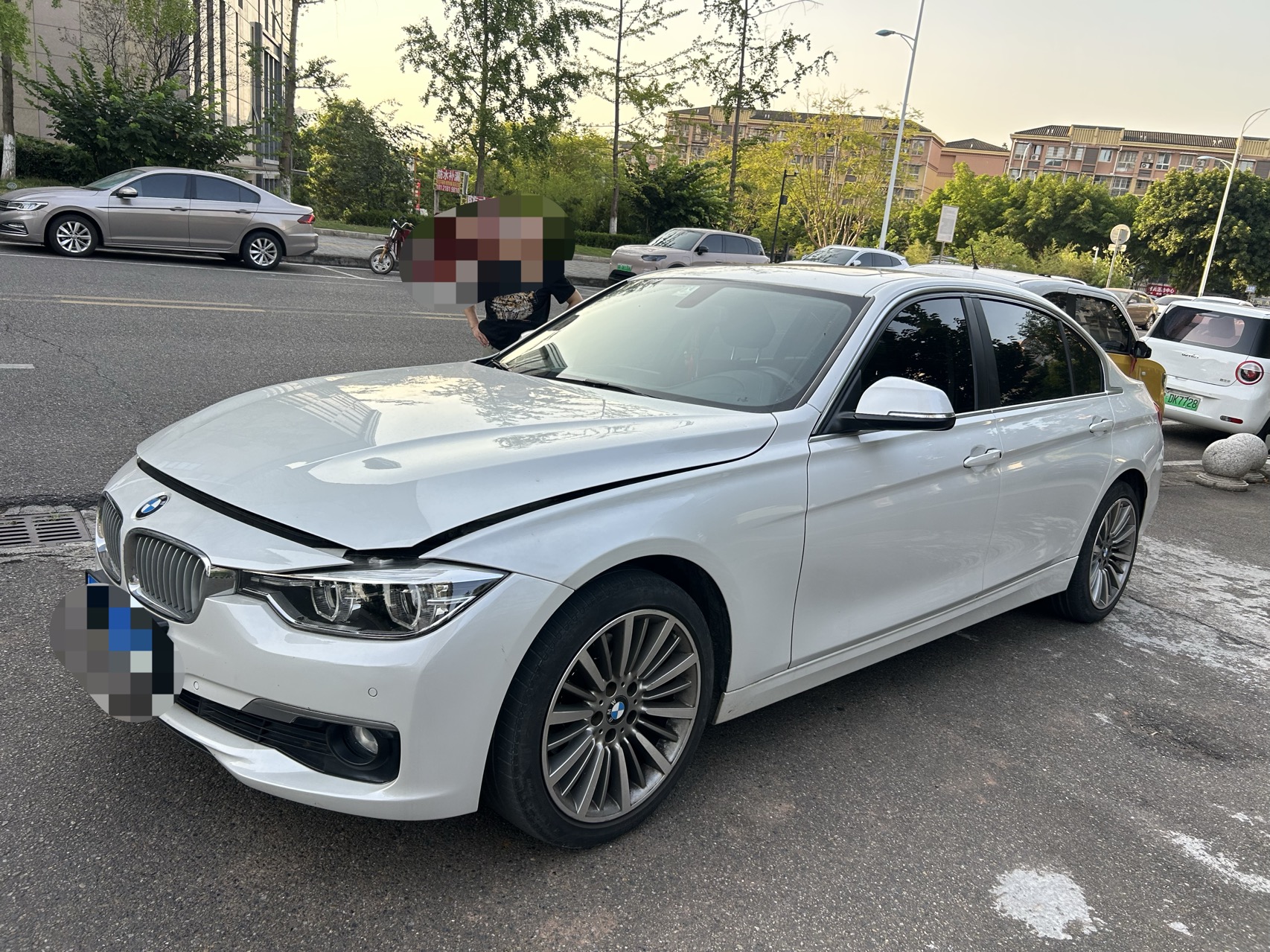 BMW 3 Series 2019 car image 