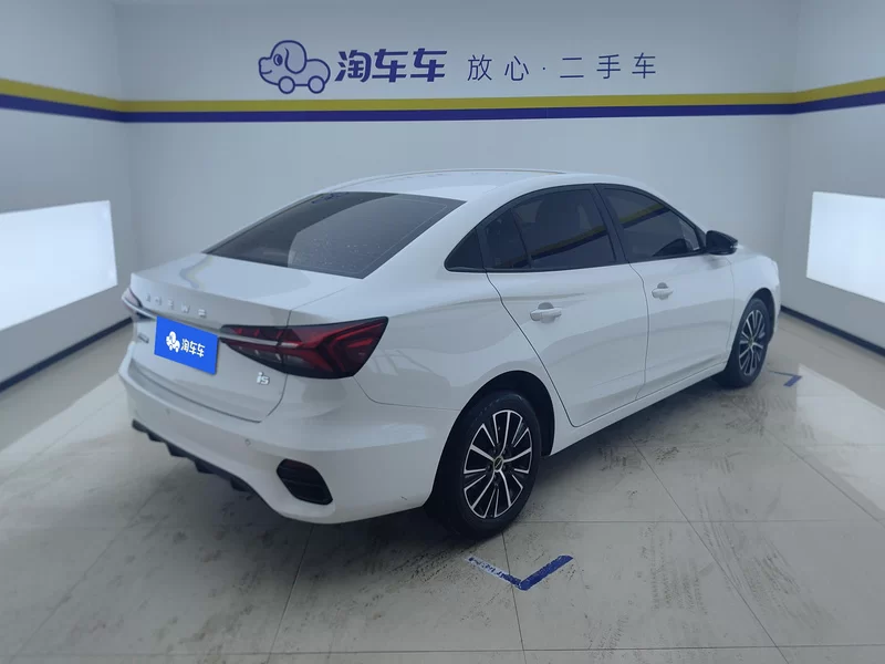 Roewe i5 2023 #2 Roewe i5 2023 imagen de coche #2