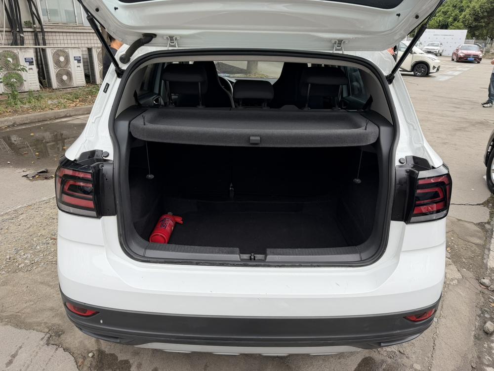Volkswagen T-Cross 2024 #12 Volkswagen T-Cross 2024 car image #12