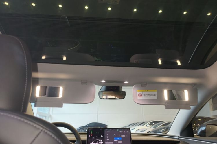 Tesla Model 3 2024 #18 Tesla Model 3 2024 car image #18