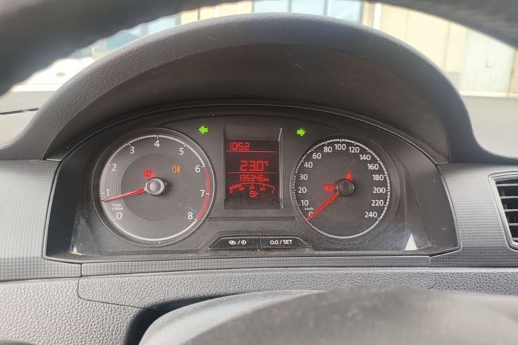 Volkswagen Santana 2018 car image #12
