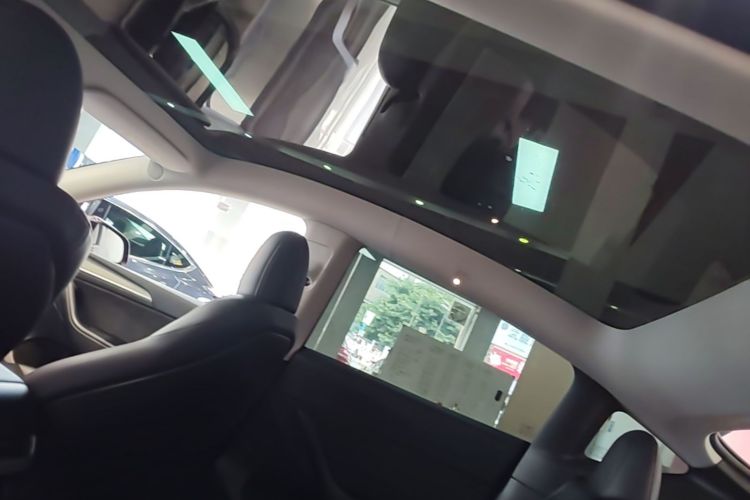 Tesla Model Y 2023 #23 Tesla Model Y 2023 car image #23