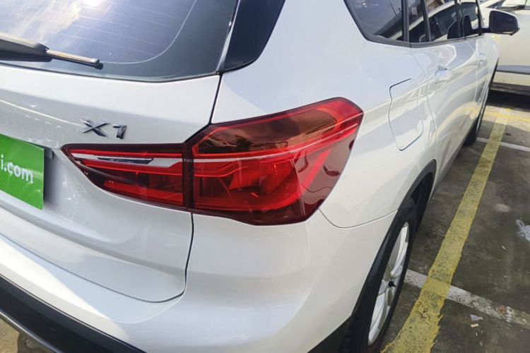 BMW X1 2017 #8 BMW X1 2017 صورة سيارة #8