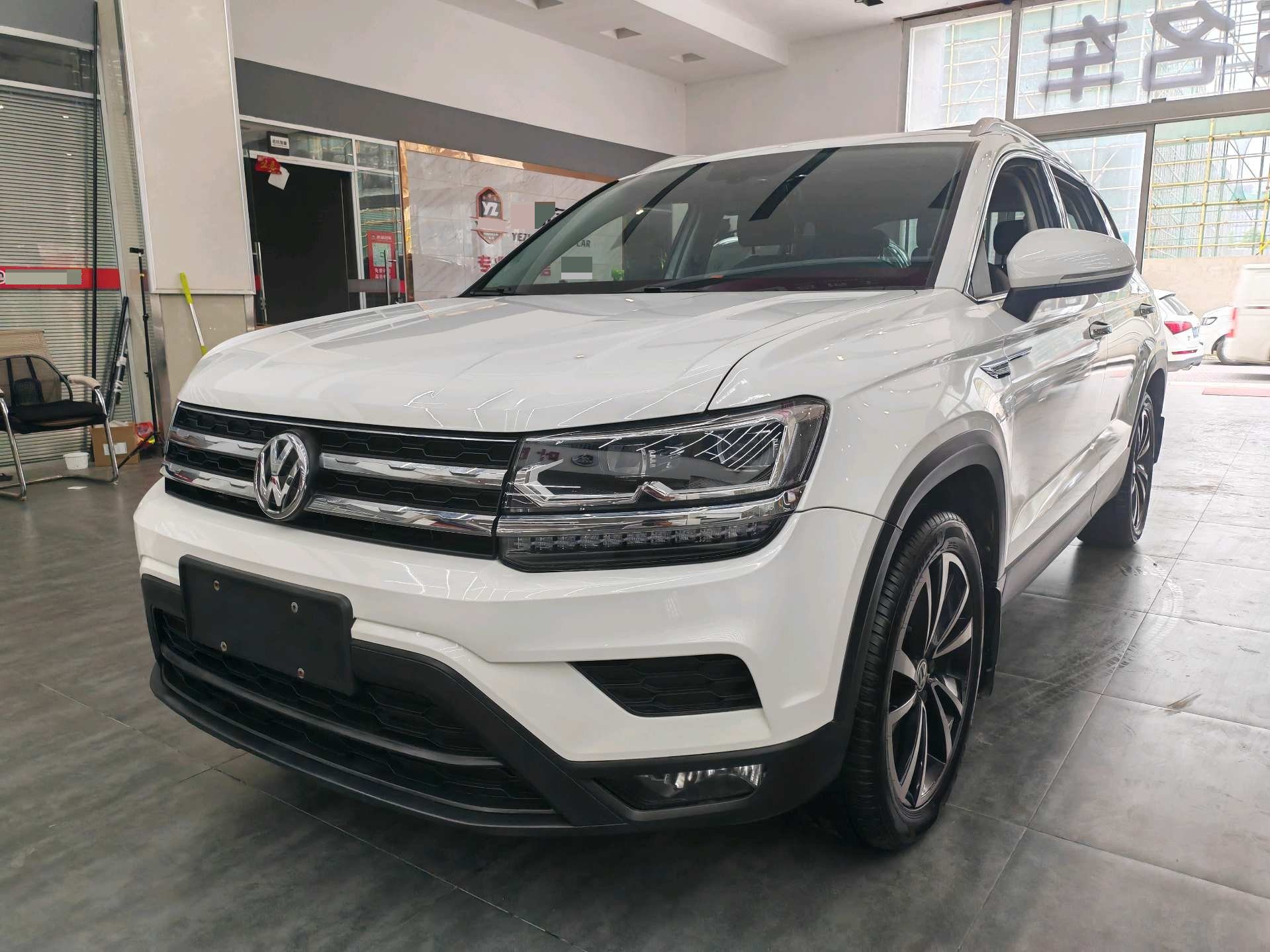 2020 2020 immagine di auto