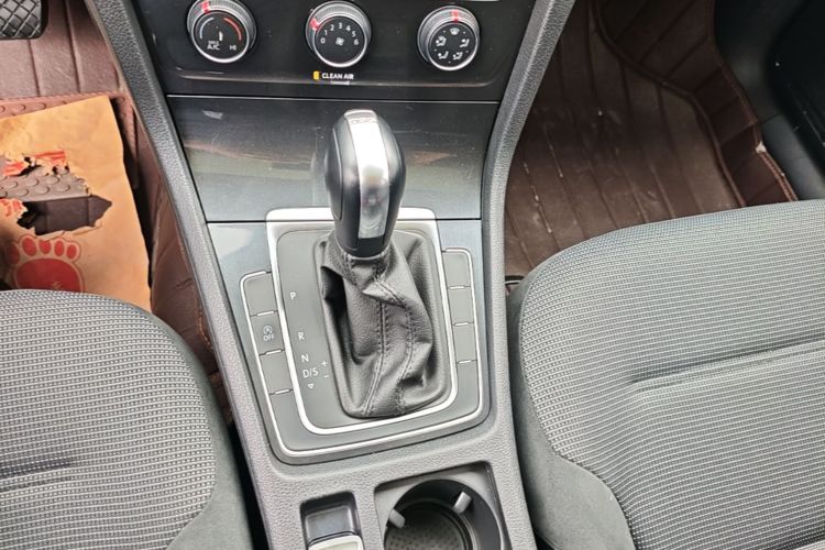 Volkswagen Golf 2019 #14 Volkswagen Golf 2019 car image #14