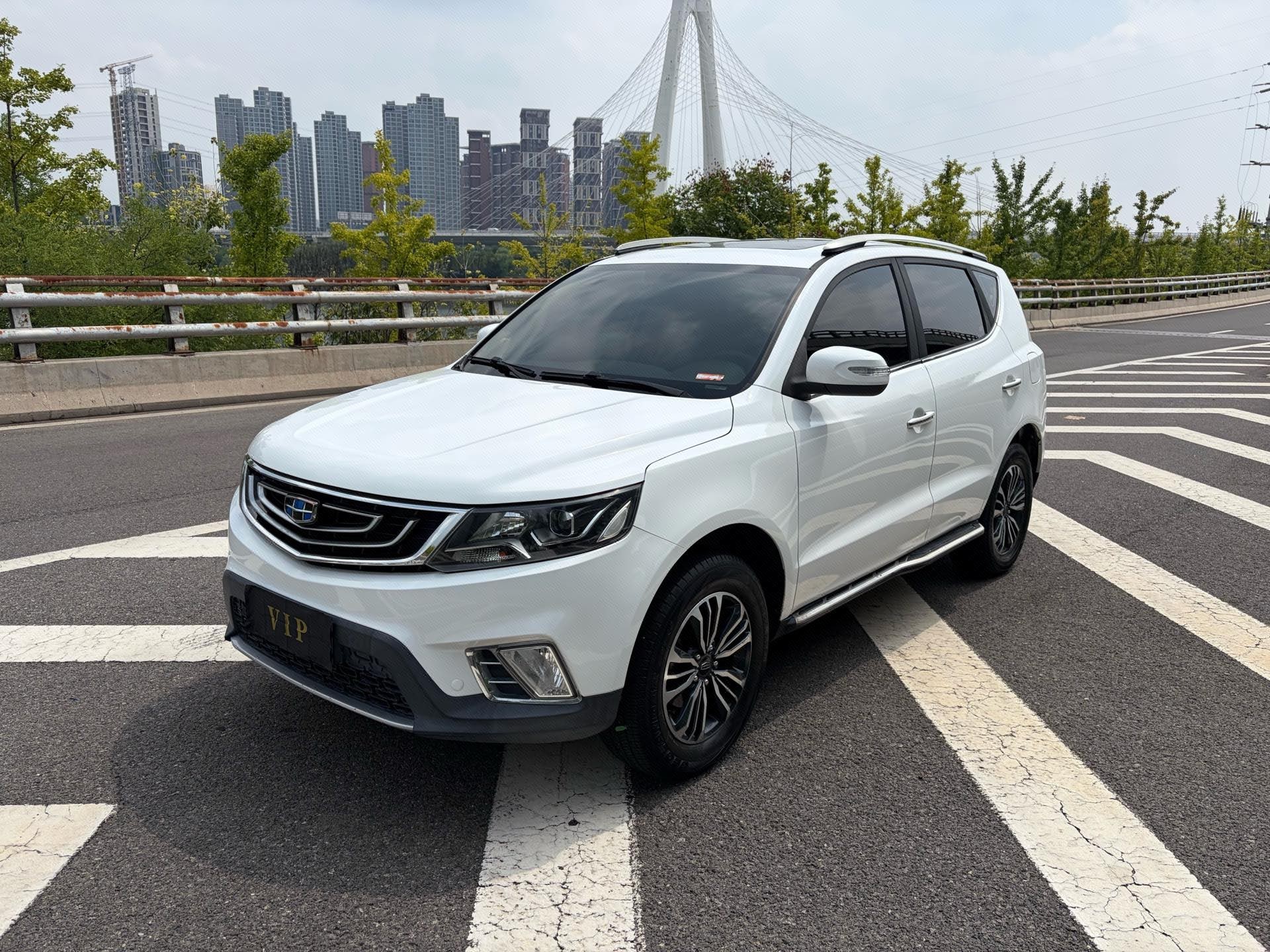 GEELY Vision X6 2017 car image 