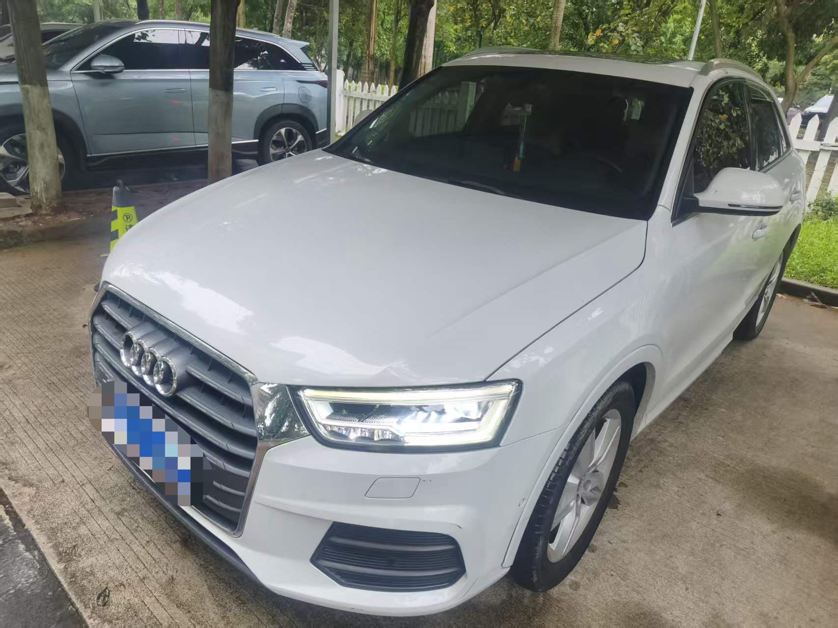 2017 2017 car image