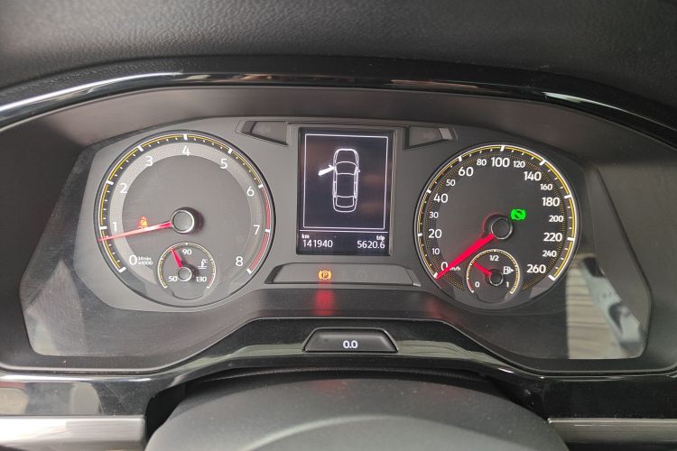 Volkswagen Bora 2018 car image #12