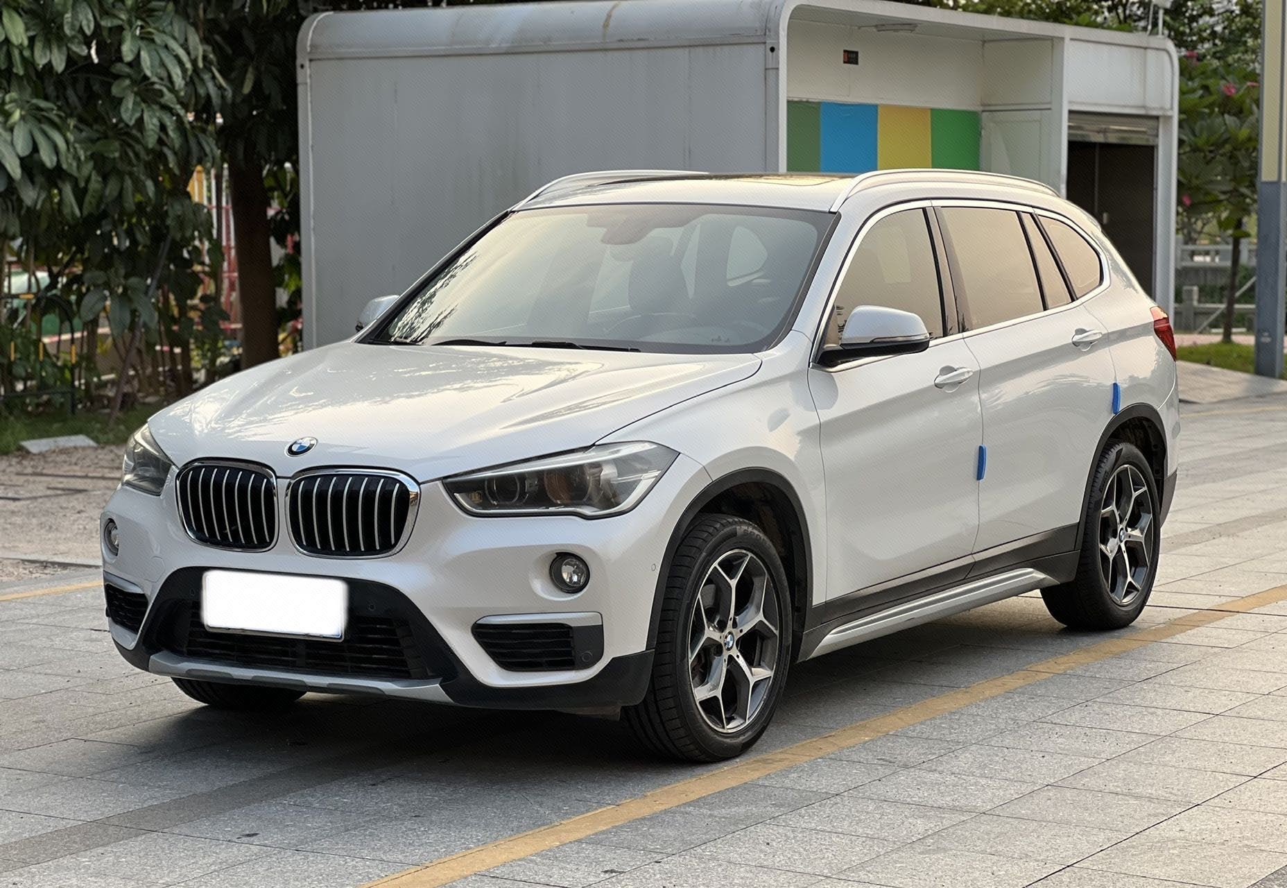 2017 2017 car image
