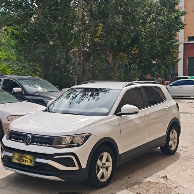 Volkswagen T-Cross 2022 صورة سيارة #3