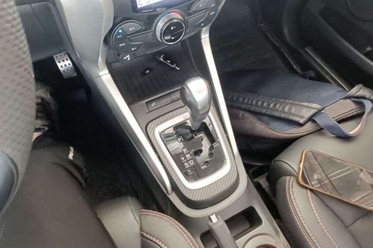 BYD Yuan 2018 #14 BYD Yuan 2018 car image #14