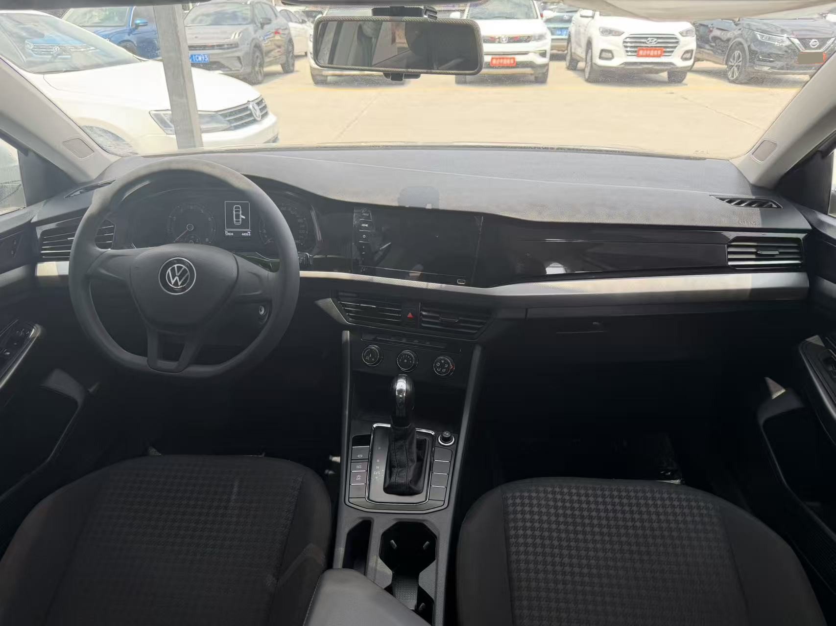 Volkswagen Bora 2022 изображение автомобиля #5