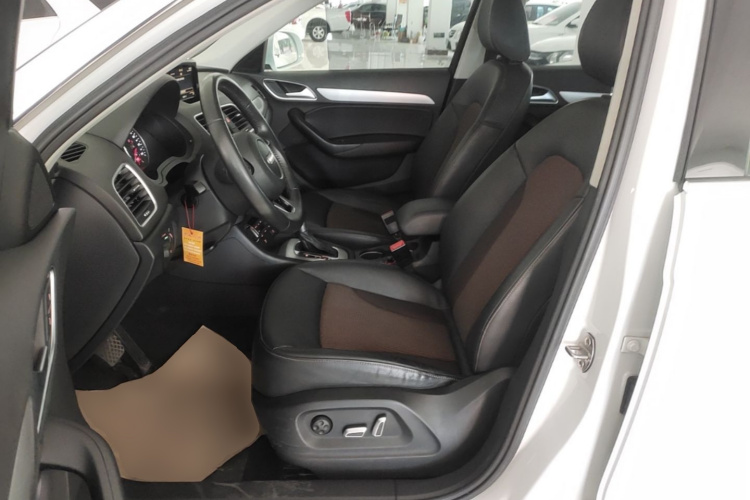 Audi Q3 2018 #15 Audi Q3 2018 car image #15