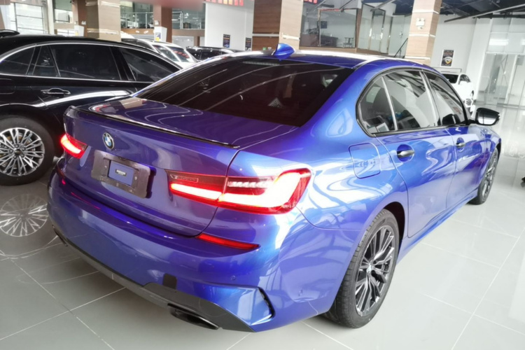 BMW 3 Series 2021 car image #5
