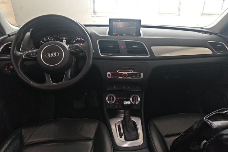 Audi Q3 2015 #10 Audi Q3 2015 car image #10