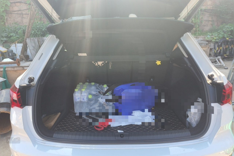 Audi Q3 2021 car image #21