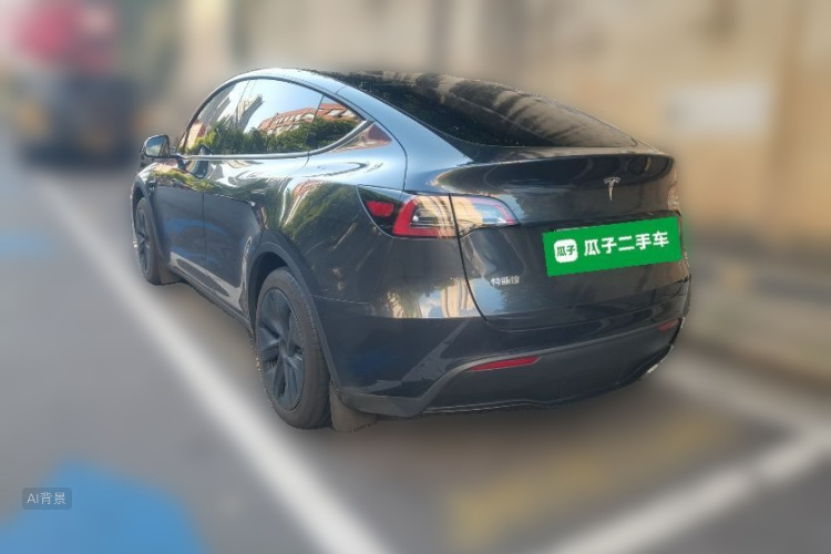Tesla Model Y 2024 #5 Tesla Model Y 2024 car image #5