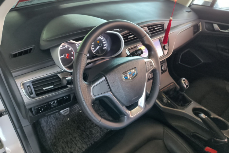 GEELY Emgrand GS 2018 car image #17