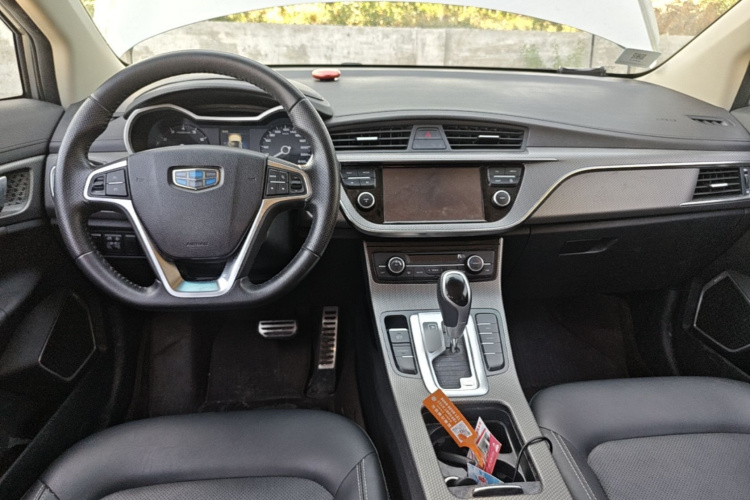 GEELY Emgrand GS 2018 car image #10