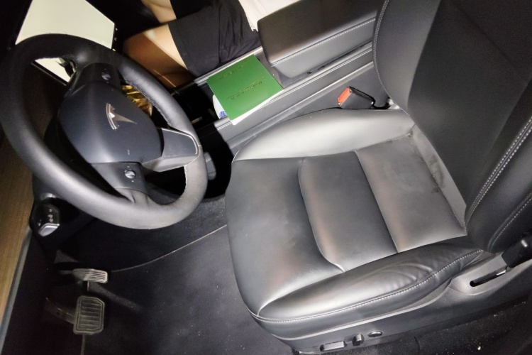 Tesla Model Y 2021 #19 Tesla Model Y 2021 car image #19