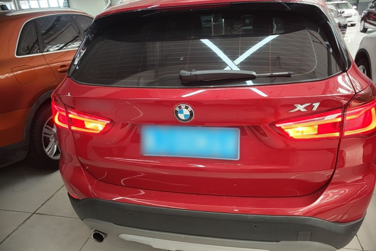 BMW X1 2018 #6 BMW X1 2018 car image #6