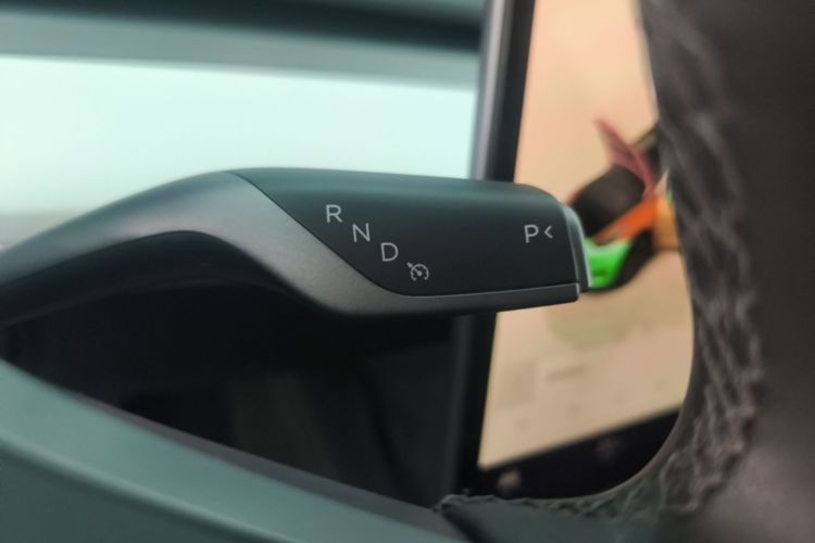 Tesla Model Y 2024 #14 Tesla Model Y 2024 immagine di auto #14