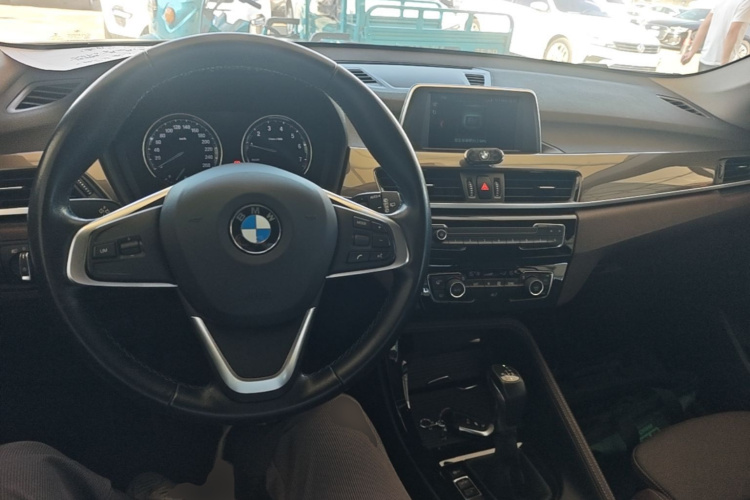 BMW X1 2019 #10 BMW X1 2019 car image #10