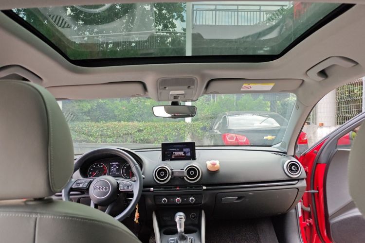 Audi A3 2019 immagine di auto #20