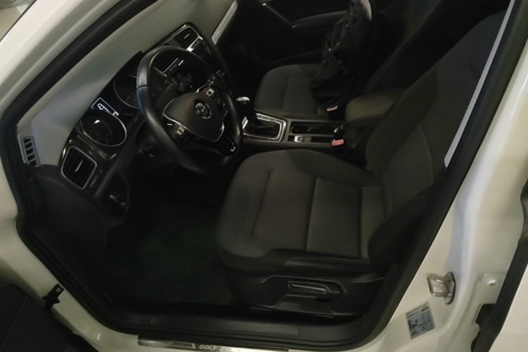 Volkswagen Golf 2019 #15 Volkswagen Golf 2019 car image #15