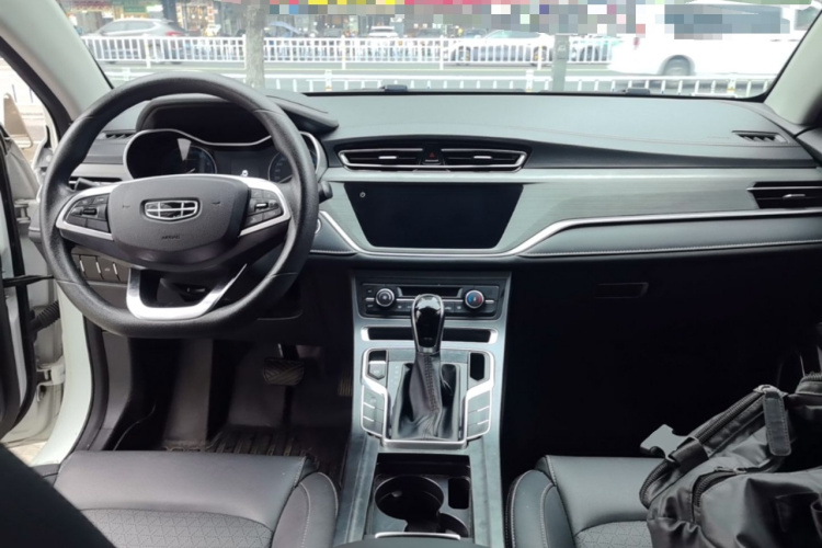 GEELY Emgrand 2021 car image #10