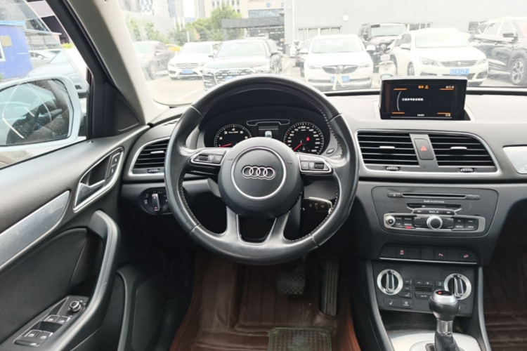 Audi Q3 2014 #11 Audi Q3 2014 car image #11
