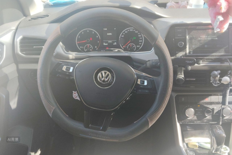 Volkswagen T-Cross 2021 #12 Volkswagen T-Cross 2021 car image #12