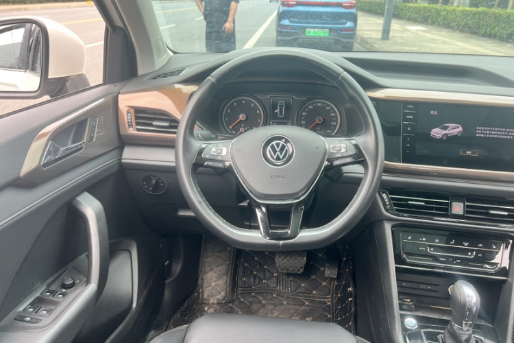 Volkswagen Tharu 2021 #12 Volkswagen Tharu 2021 car image #12