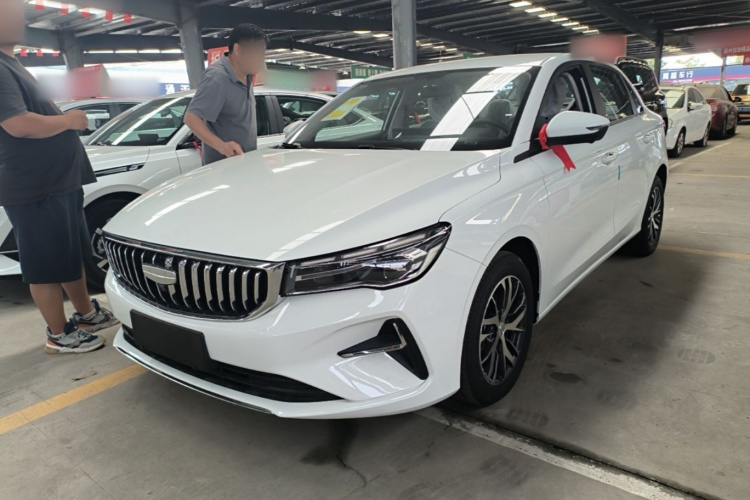 GEELY Emgrand 2026 car image #2