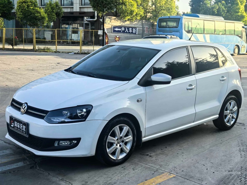 Volkswagen Polo 2013 #5 Volkswagen Polo 2013 изображение автомобиля #5