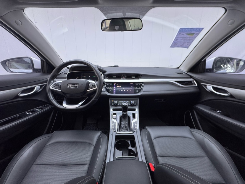 GEELY Emgrand 2021 #4 GEELY Emgrand 2021 car image #4