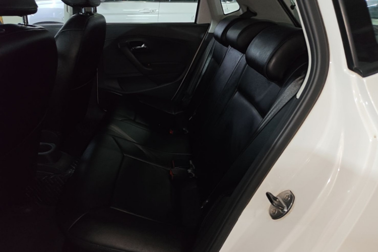Volkswagen Polo 2017 #17 Volkswagen Polo 2017 car image #17