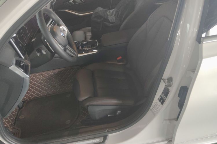 BMW 3 Series 2023 car image #15