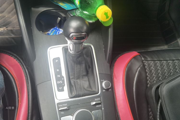 Audi A3 2019 car image #16
